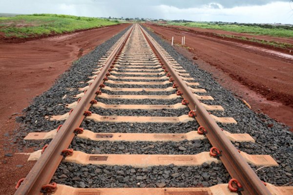 Governo anuncia parcerias com Vale e MRS para construir ferrovias